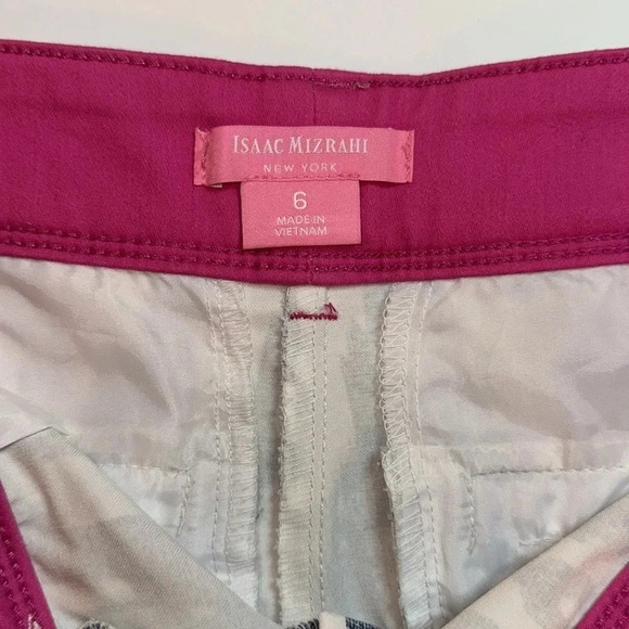 Isaac Mizrahi Beautiful Shorts - Picture 4 of 9